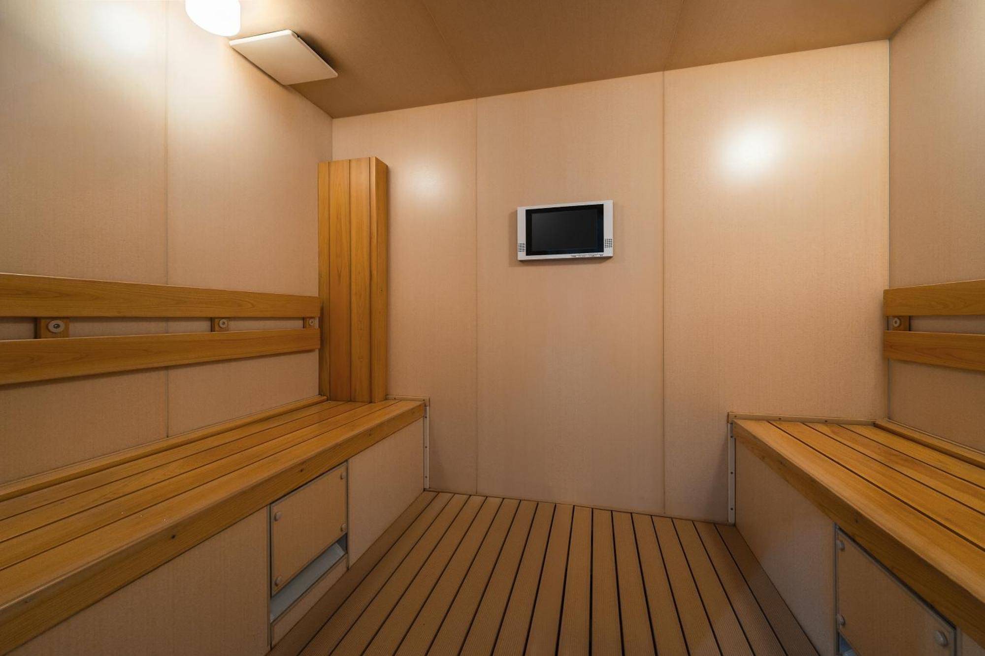 Hotel Oriental Express Kagoshima Tenmonkan Екстер'єр фото